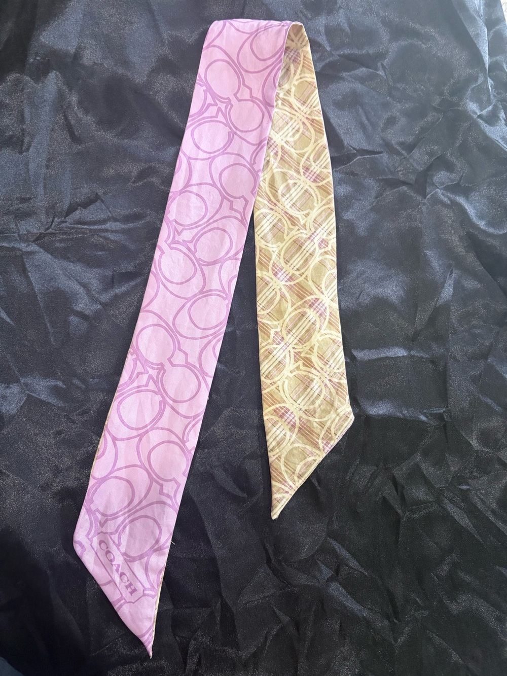 Coach Reversible Silk Scarf Purse Twilly in Lavender and Tan Signature Print